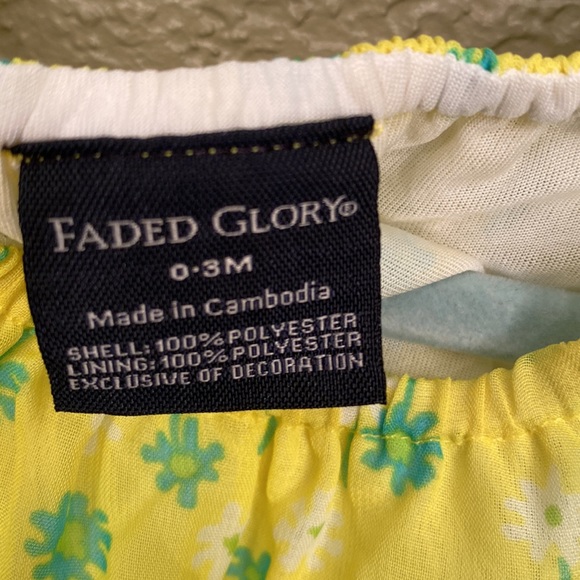 Faded Glory yellow dress with blue flowers - Picture 3 of 3